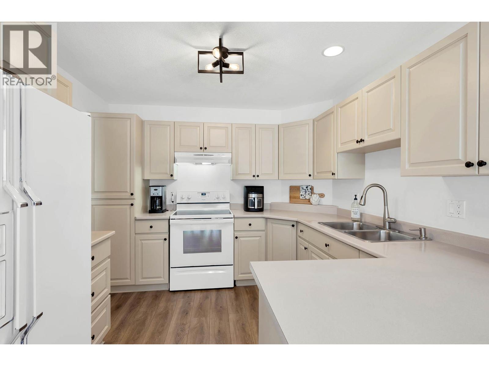 1350 FINLAY Avenue Unit# 11, Kamloops