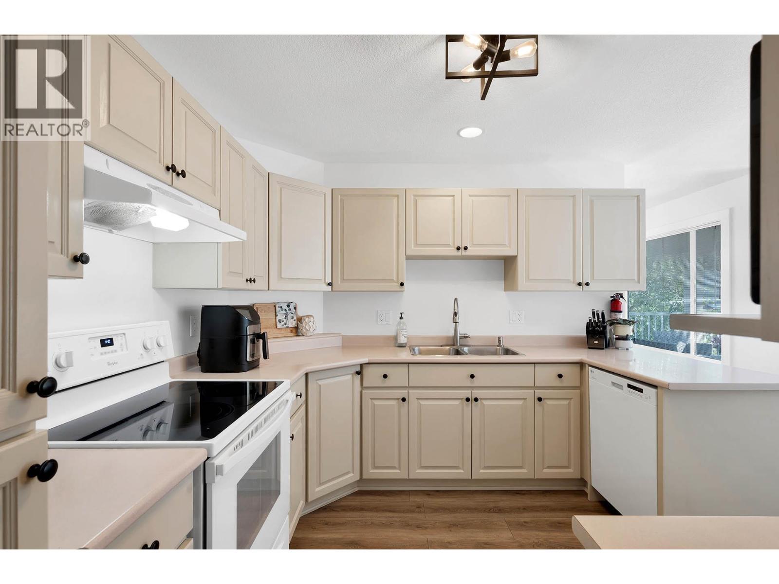 1350 FINLAY Avenue Unit# 11, Kamloops