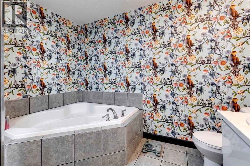 Single Family House for Sale in   A Street SW Bankview Calgary 