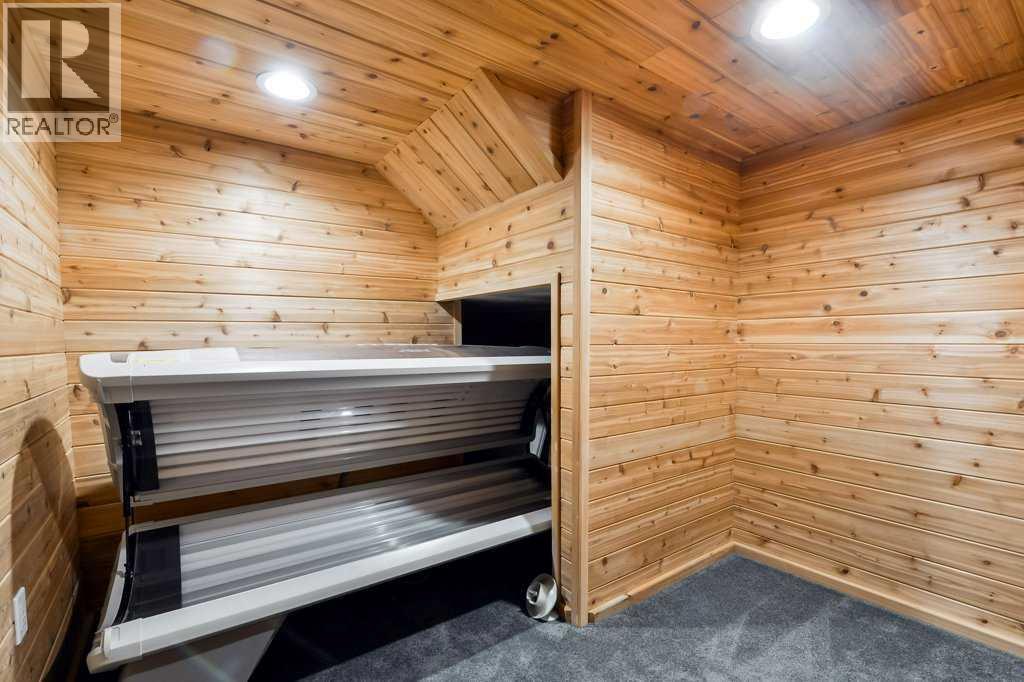 Single Family House for Sale in  Royal Birkdale Court NW Royal Oak Calgary 