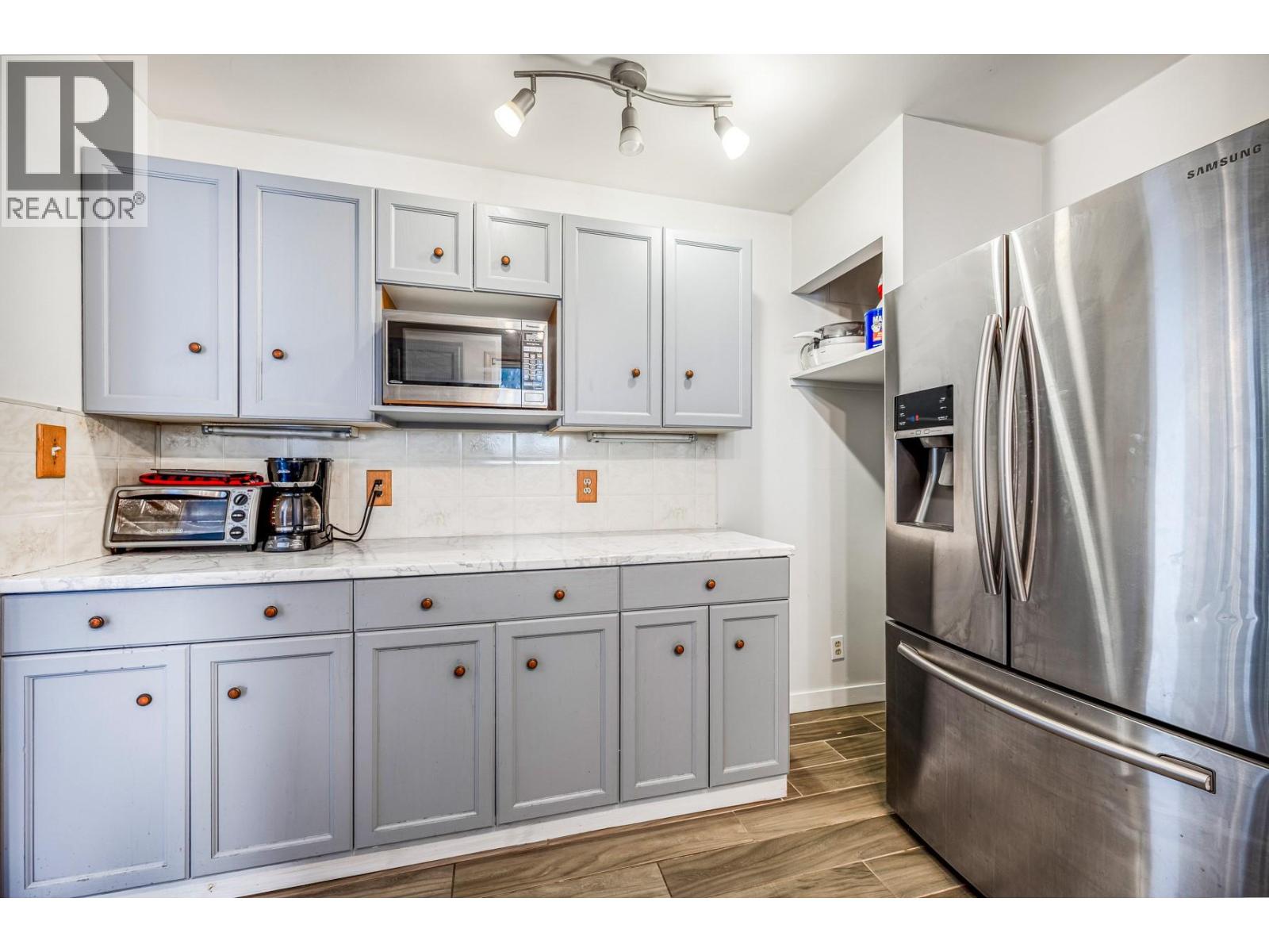 494 KILLARNEY WAY - 45