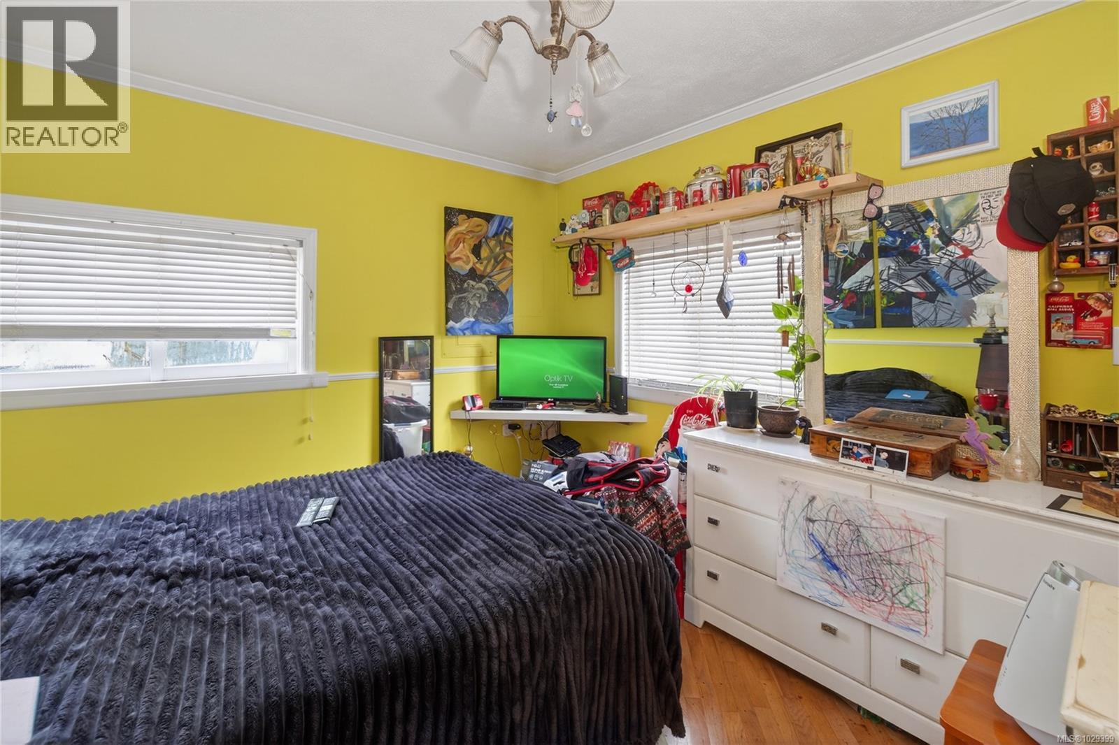 621 CORONATION AVE - 19