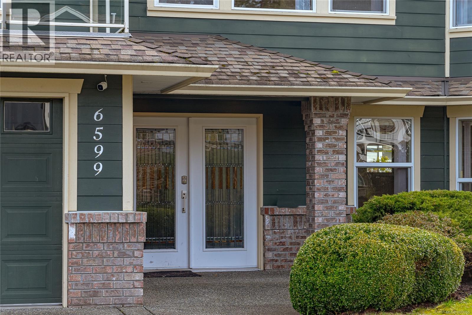 6599 KESTREL CRES - 4