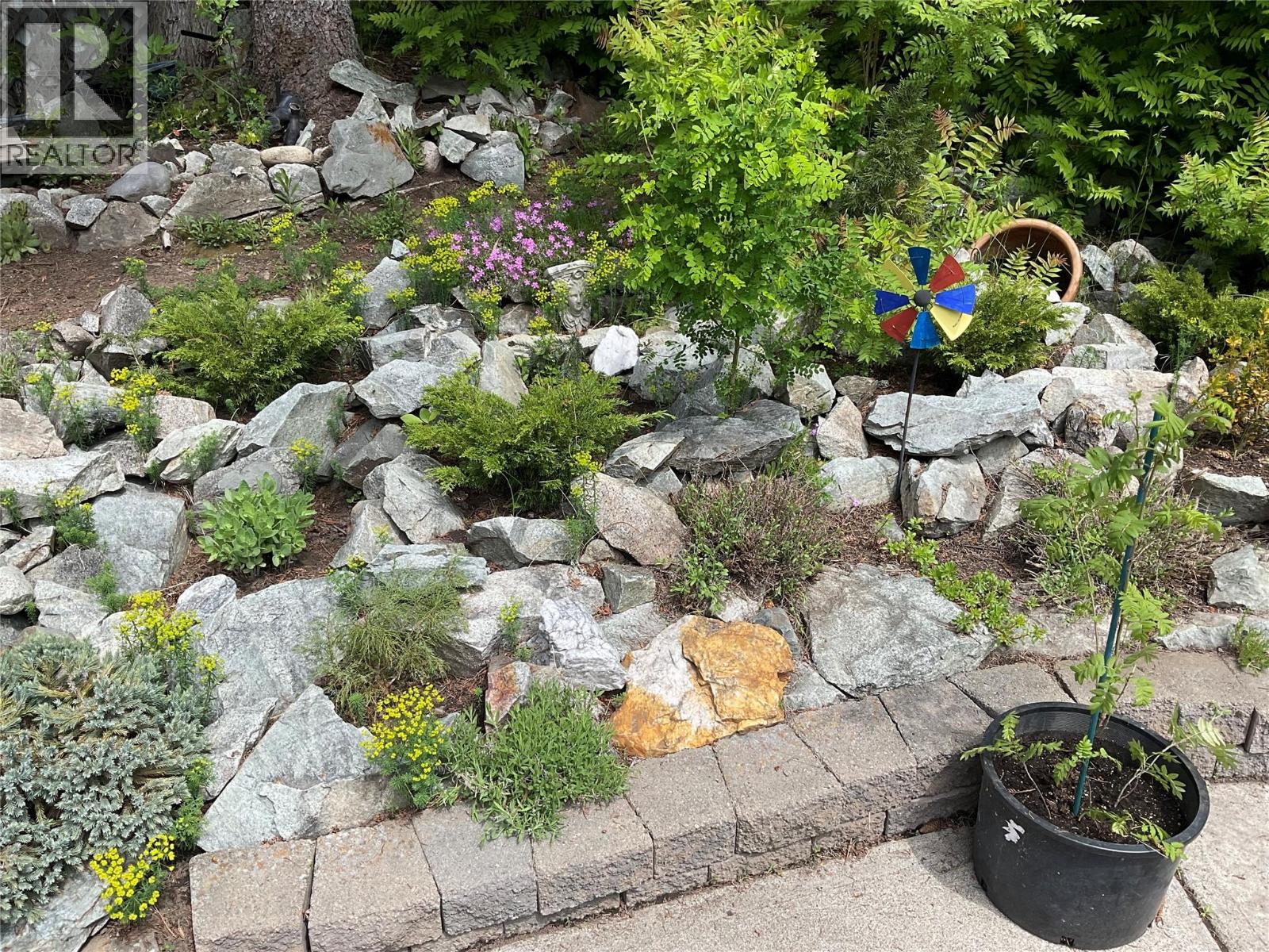 356 Marguerite Avenue - 5