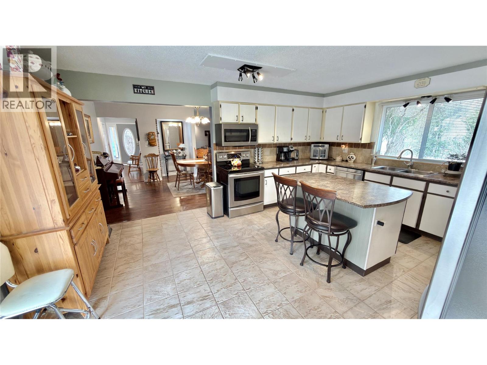 356 Marguerite Avenue, Greenwood