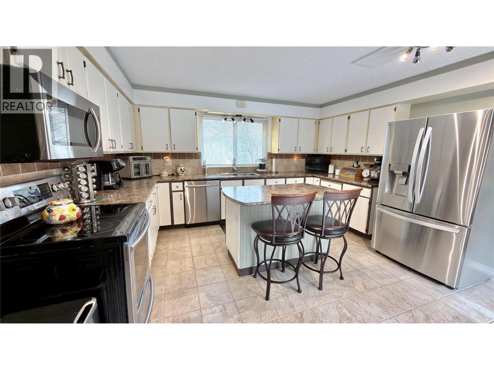 356 Marguerite Avenue, Greenwood