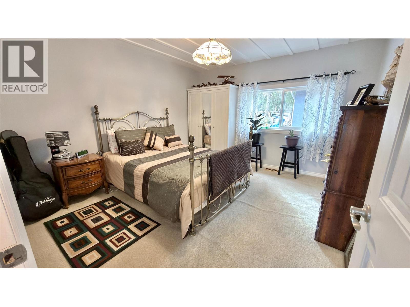 356 Marguerite Avenue, Greenwood