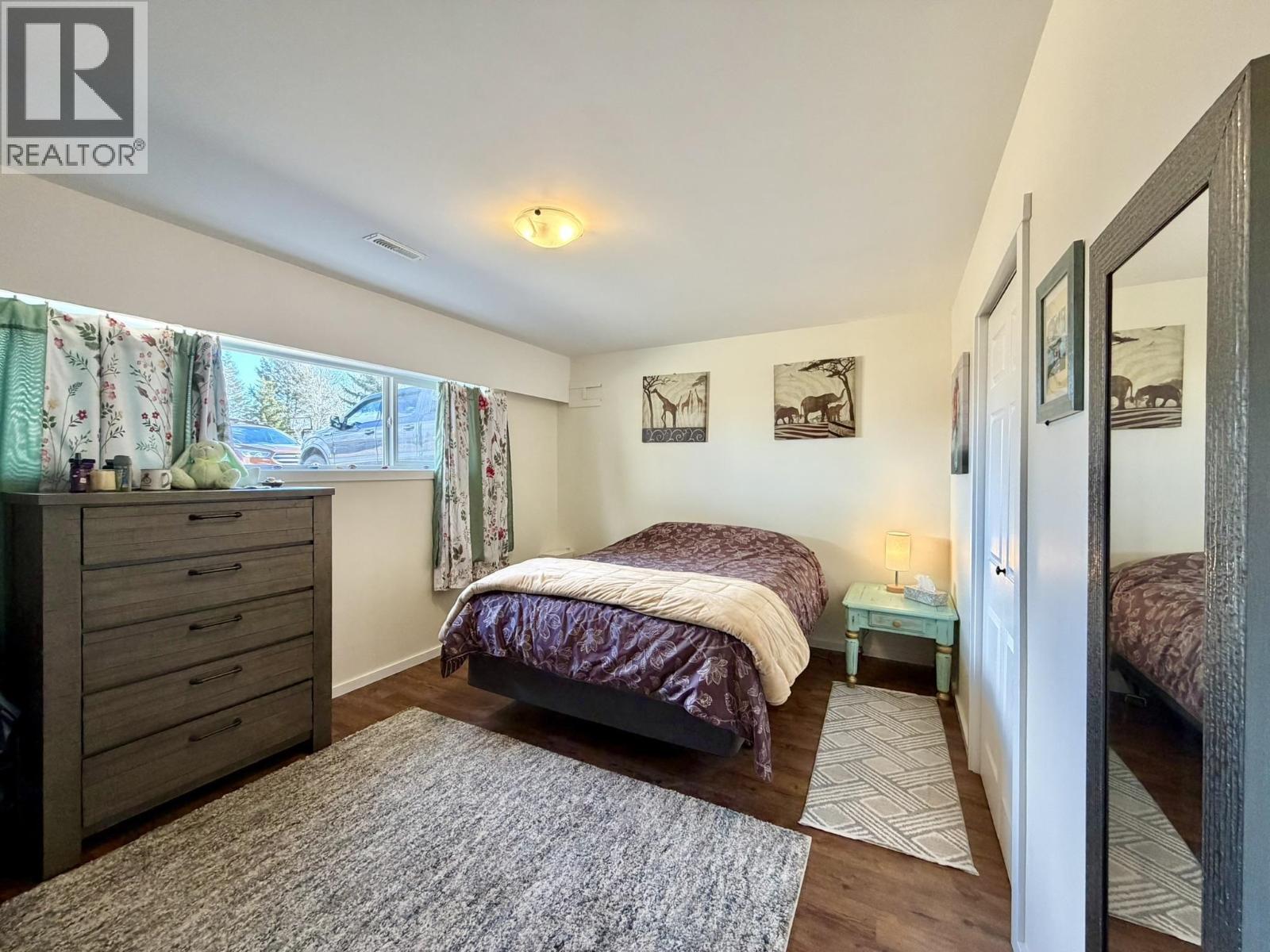 393 BIRCH PLACE - 25