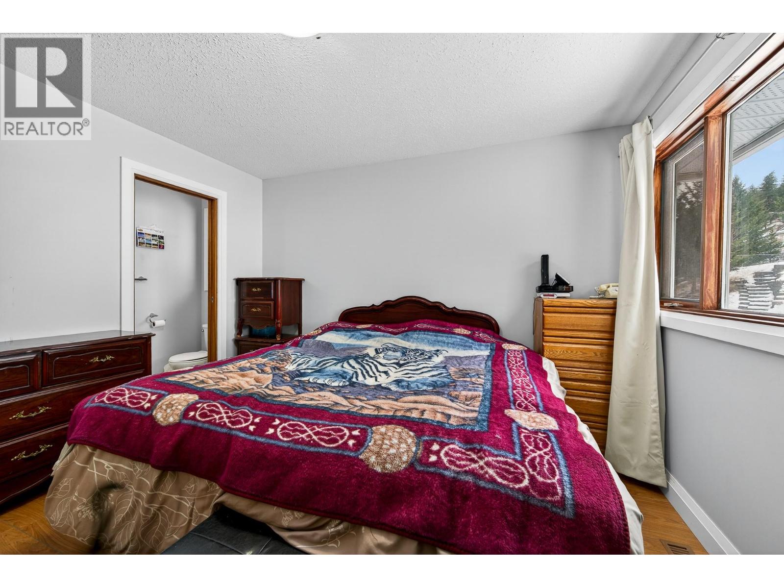 2727 QU'APPELLE Boulevard, Kamloops