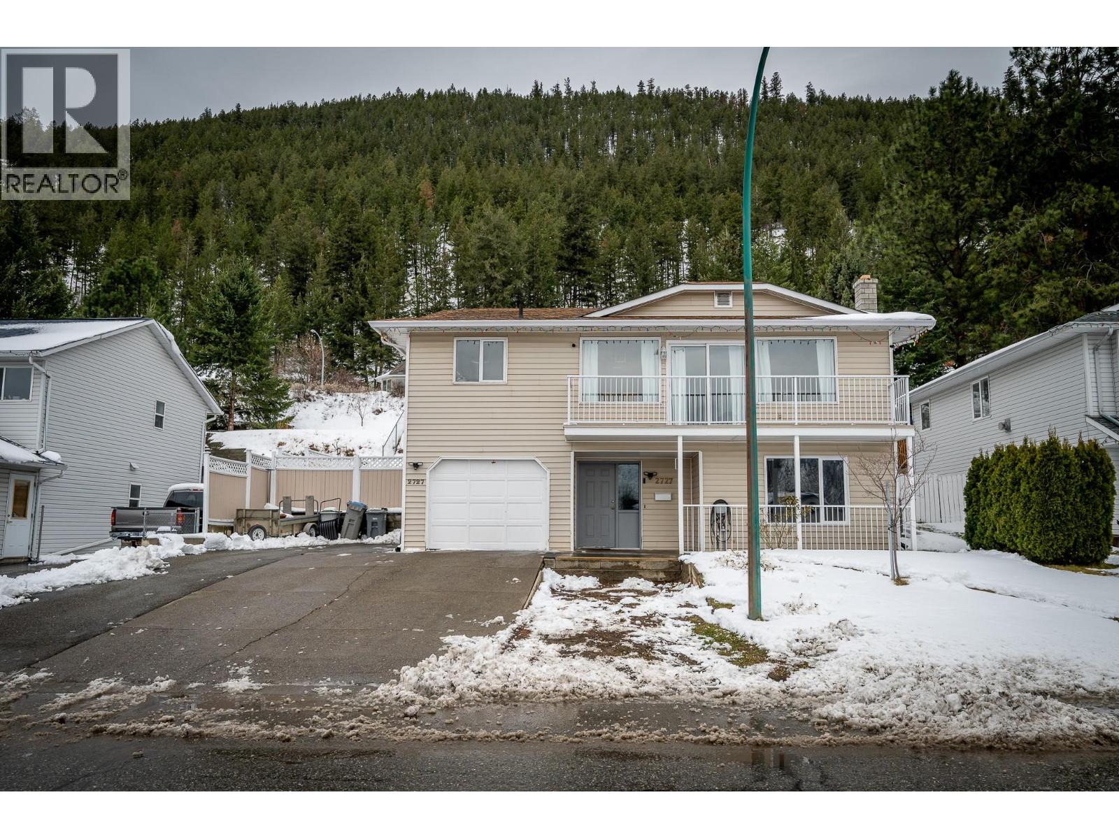 2727 QU'APPELLE Boulevard, Kamloops