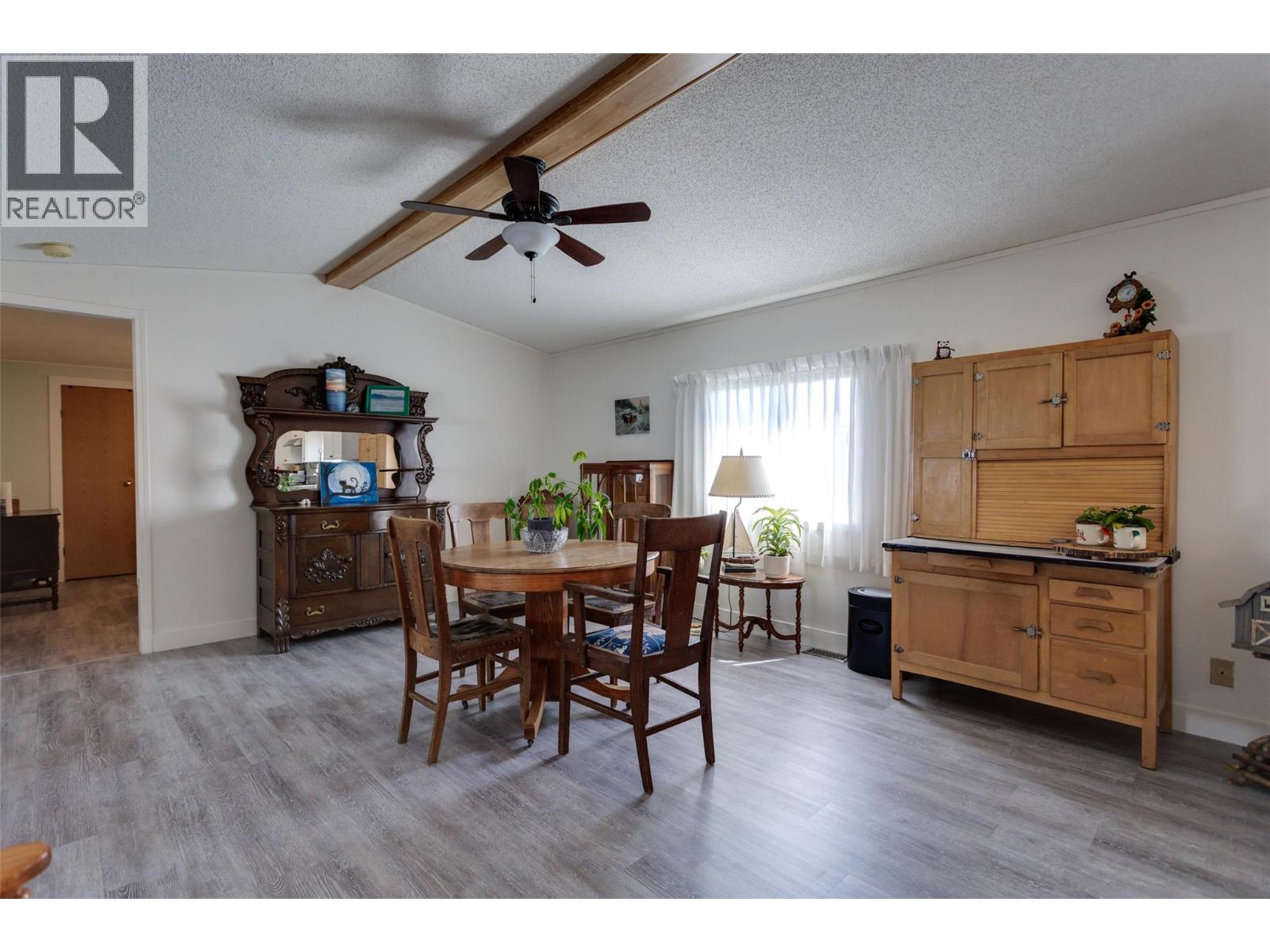 #136 720 Commonwealth Road - 14