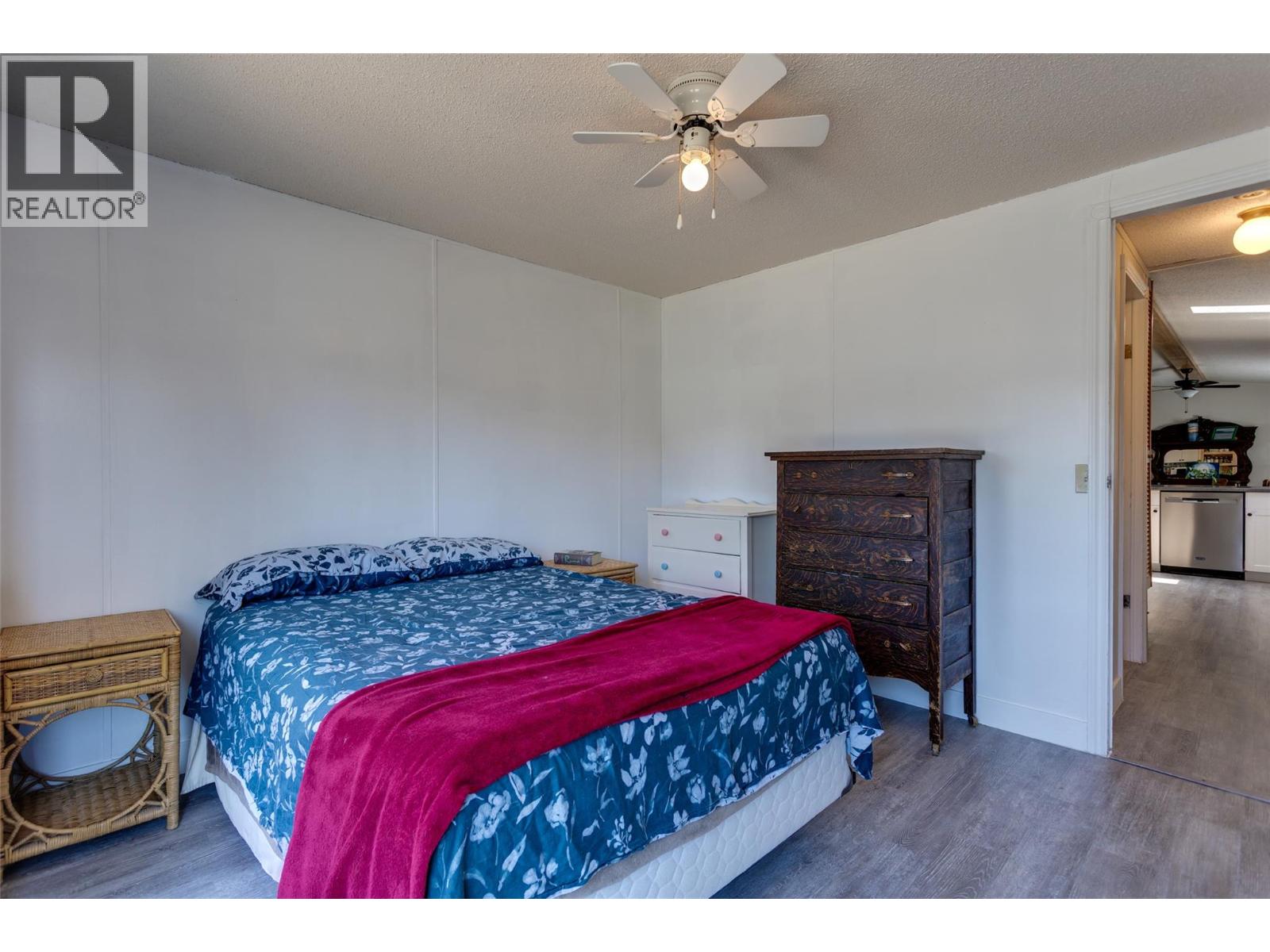 #136 720 Commonwealth Road - 32