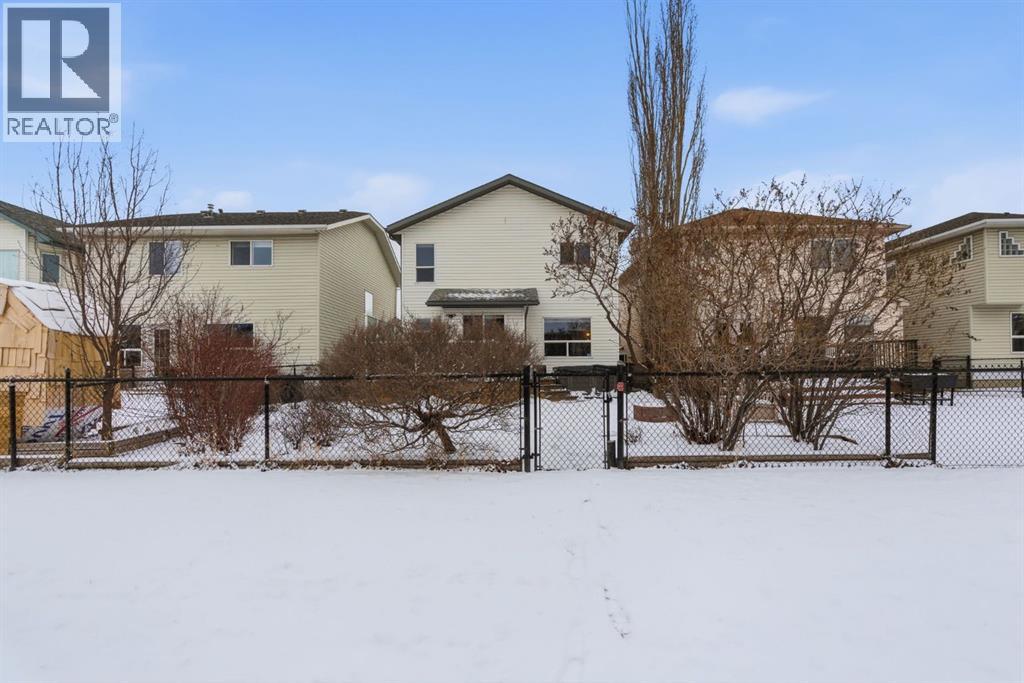 Single Family House for Sale in  Douglas Ridge Circle SE Douglasdale/Glen Calgary 