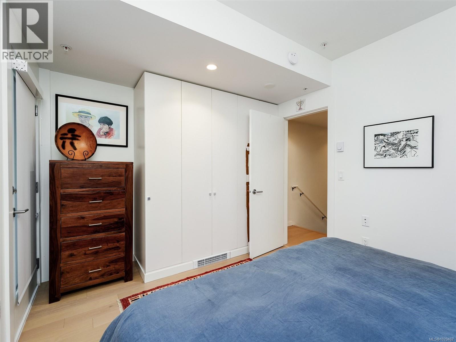 #203 430 PARRY ST - 15