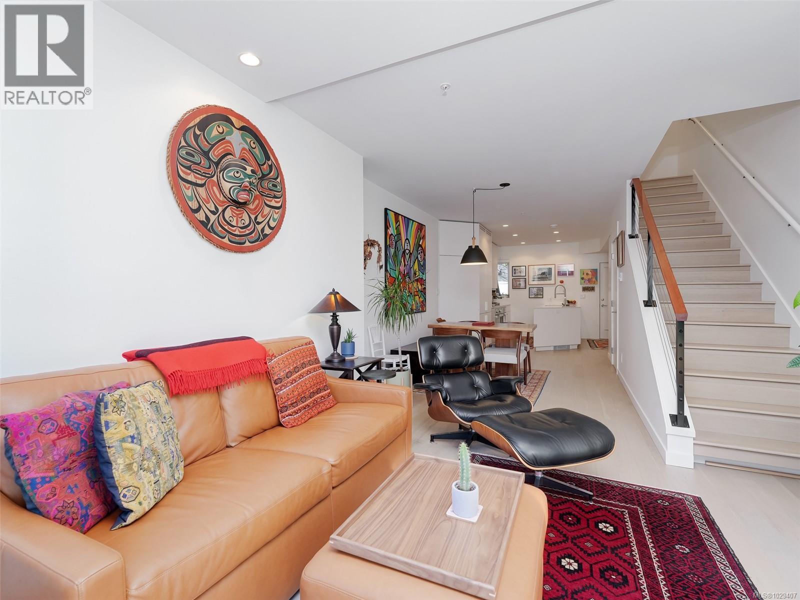 #203 430 PARRY ST - 5