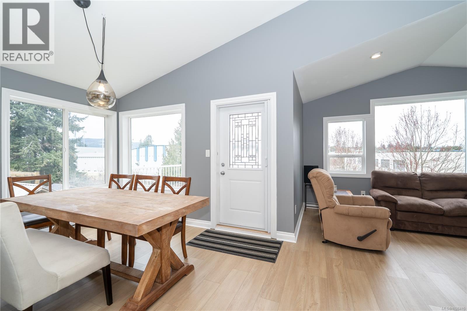 1064 JENKINS AVE - 16