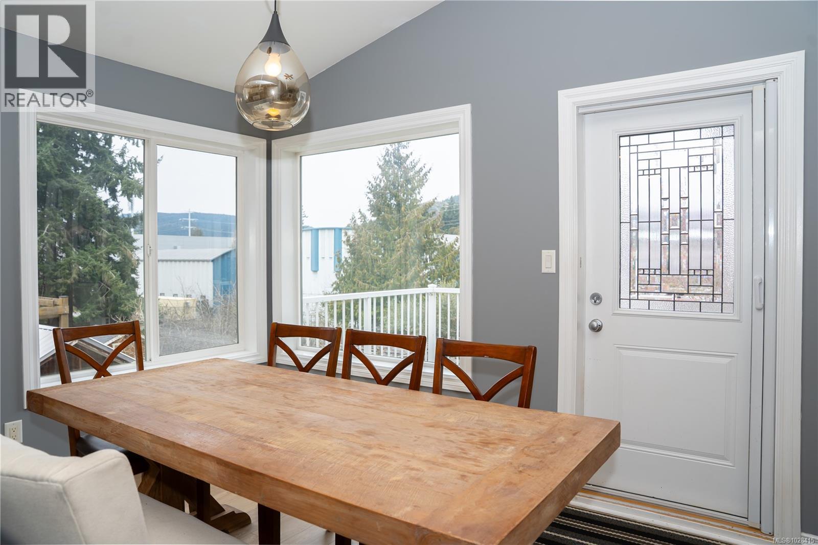 1064 JENKINS AVE - 17