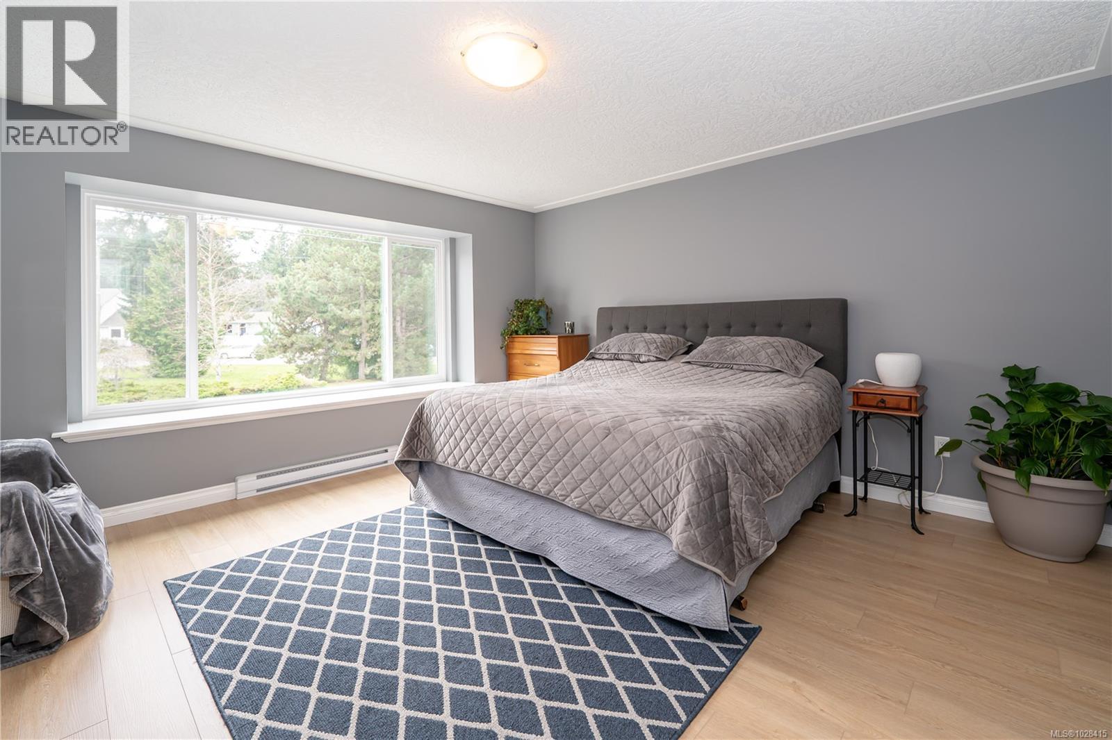 1064 JENKINS AVE - 23