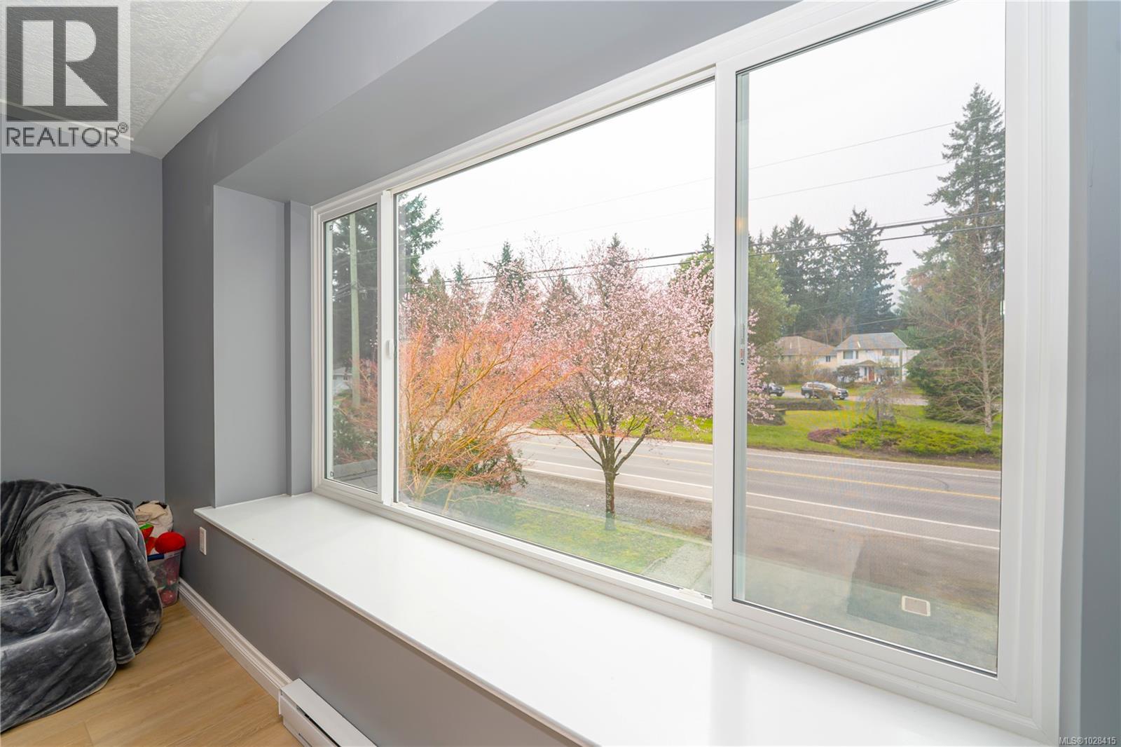 1064 JENKINS AVE - 25