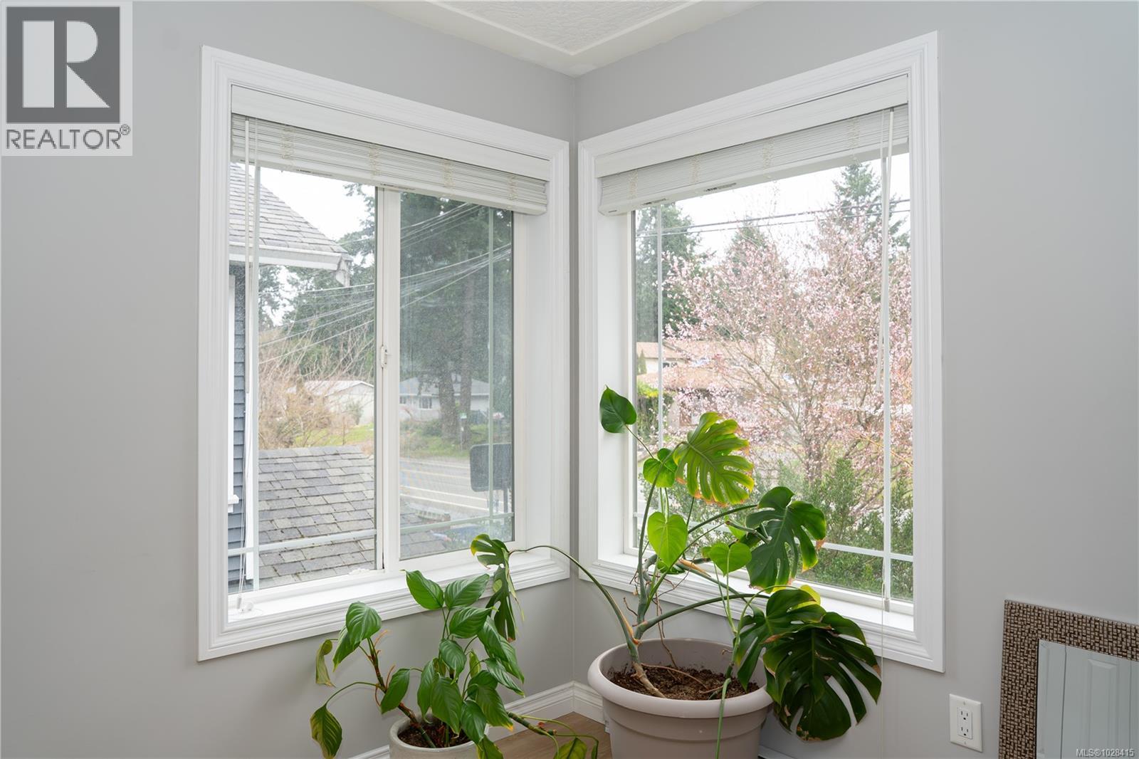 1064 JENKINS AVE - 30