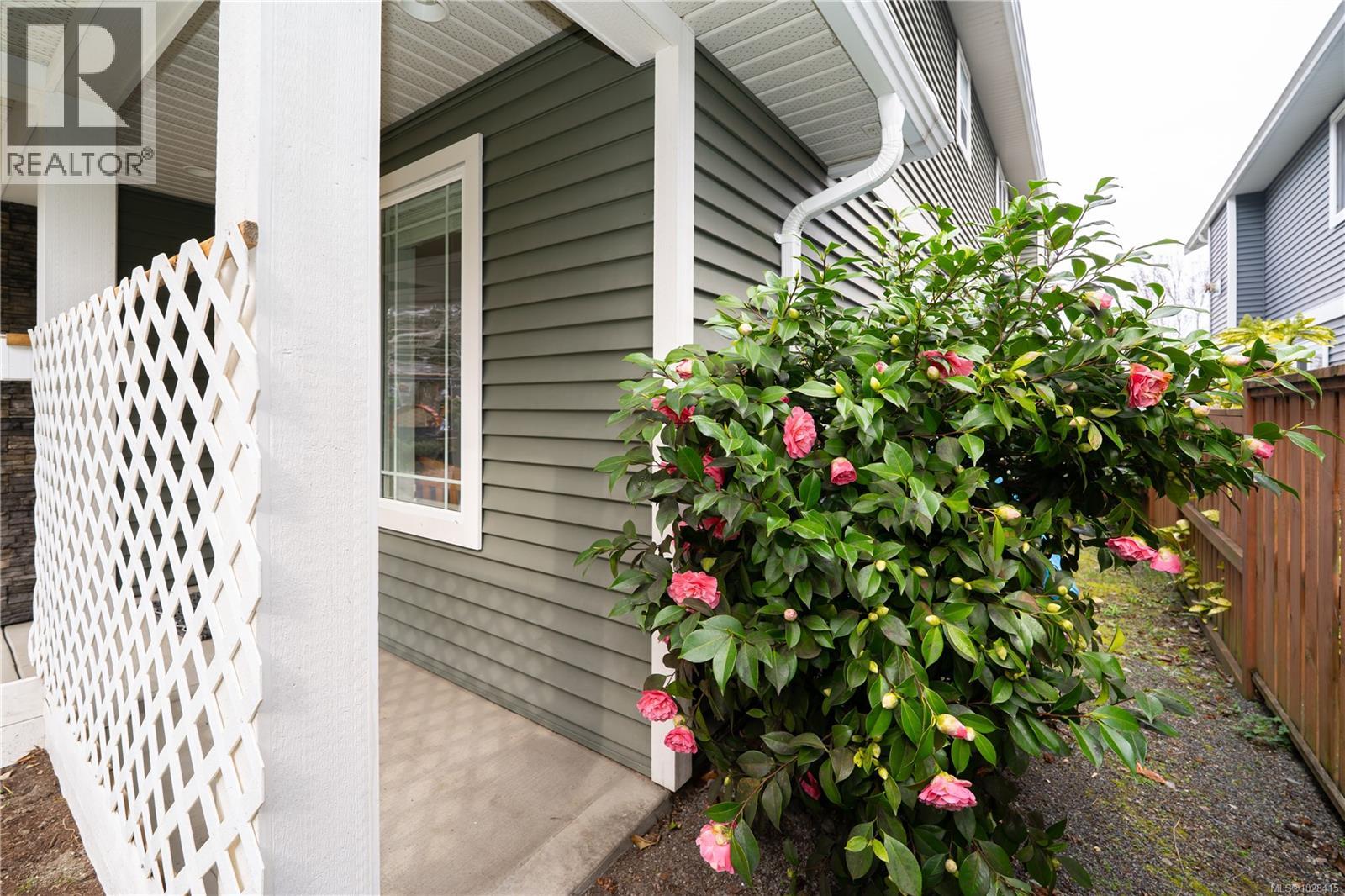 1064 JENKINS AVE - 4