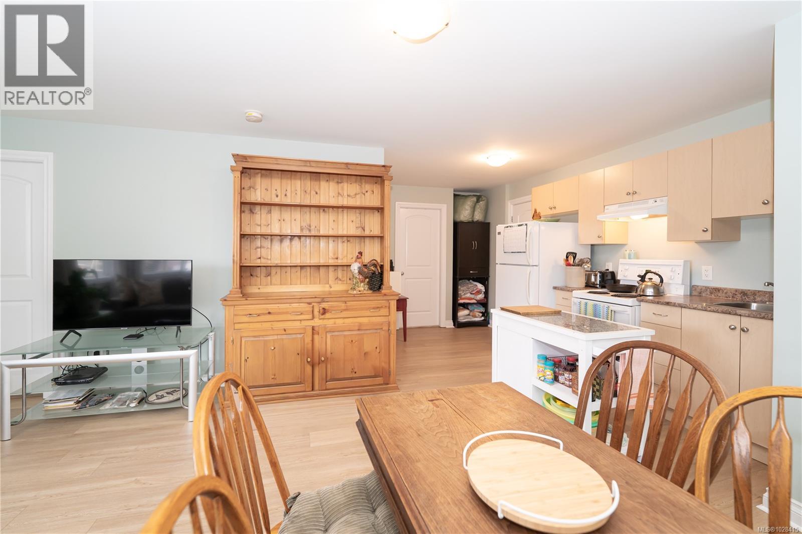 1064 JENKINS AVE - 41