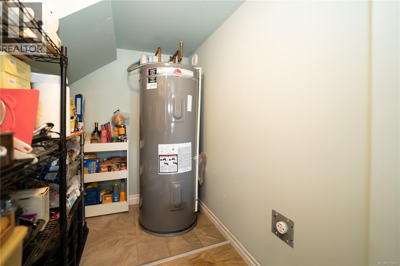 1064 JENKINS AVE - 42