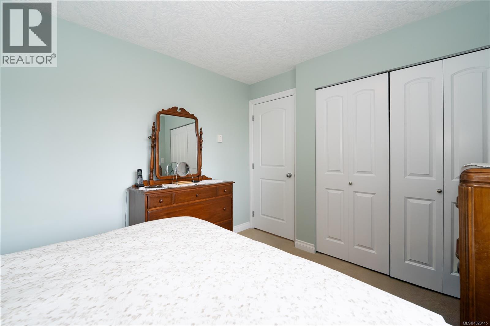 1064 JENKINS AVE - 47