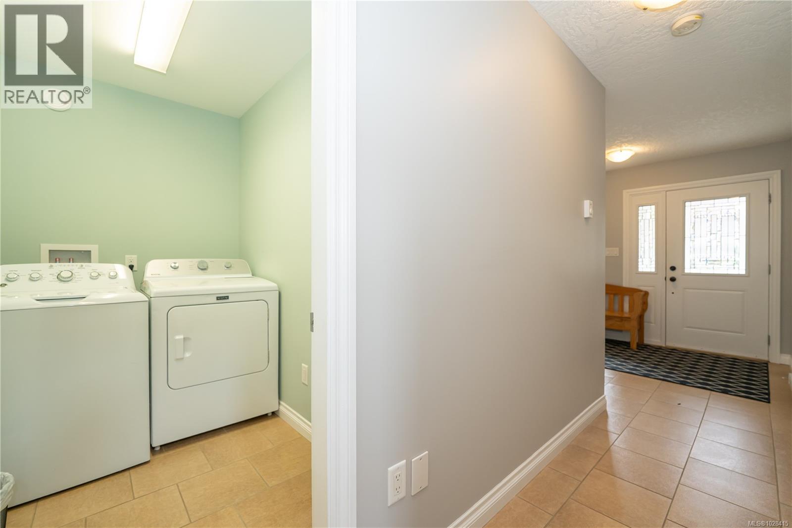 1064 JENKINS AVE - 8