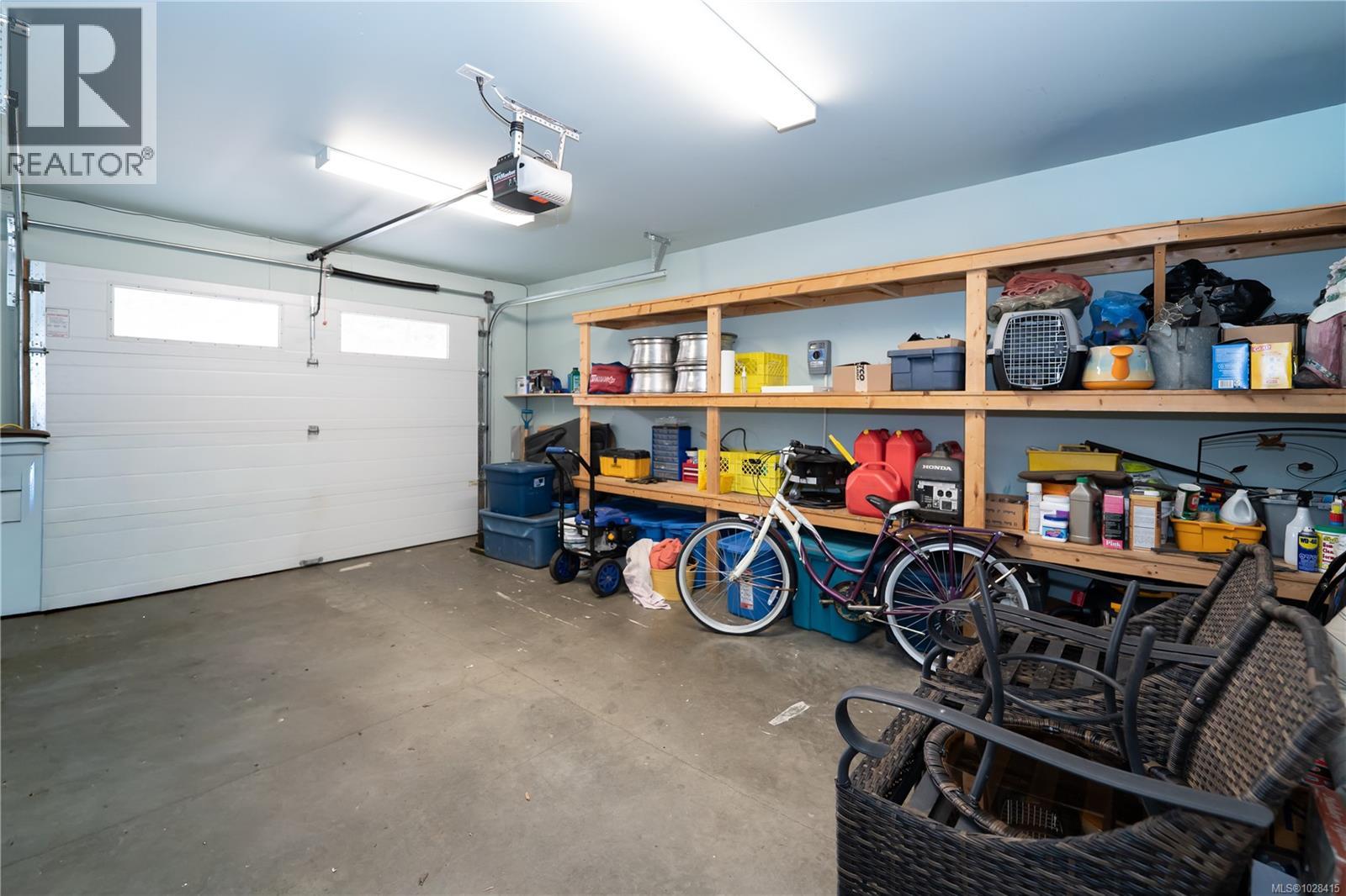 1064 JENKINS AVE - 9