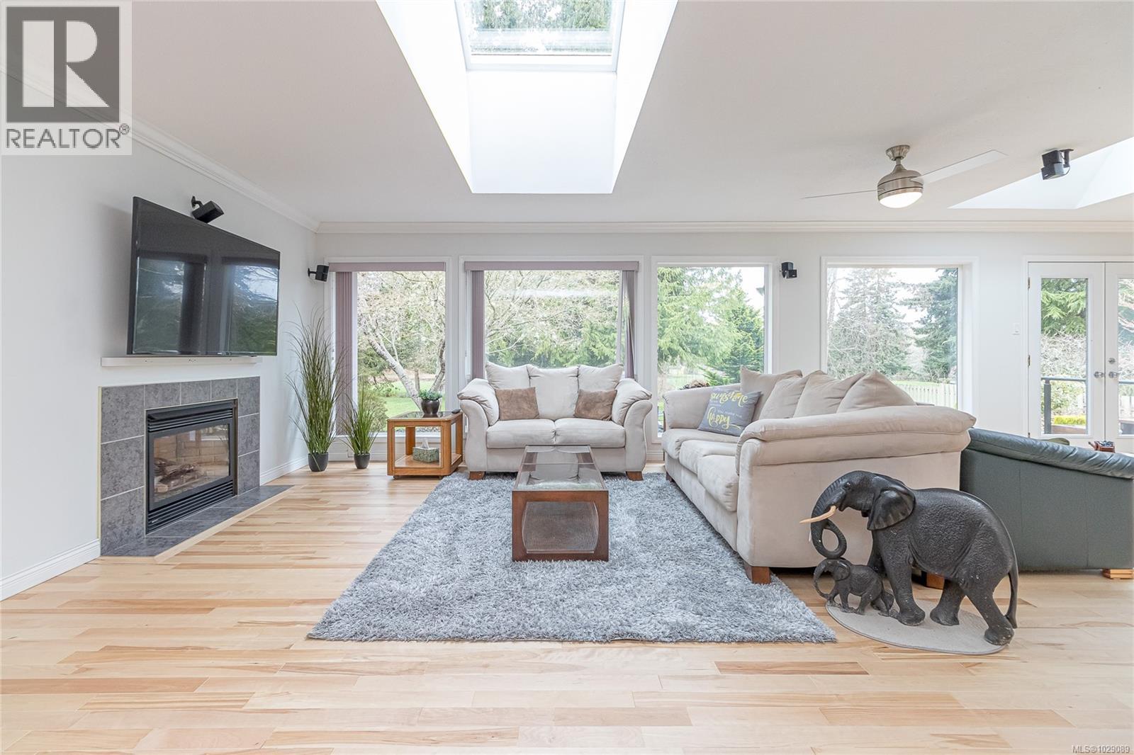 1023 HARLEQUIN RD - 7