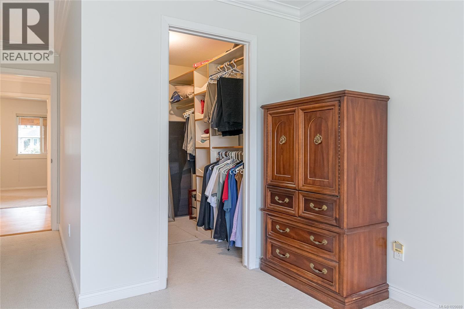 1023 HARLEQUIN RD - 32