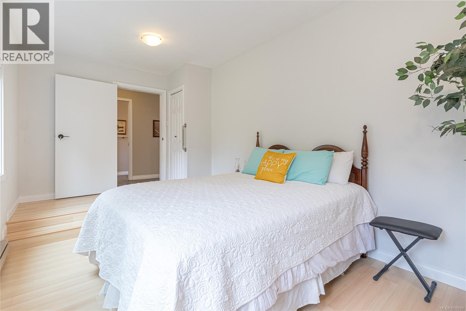 1023 HARLEQUIN RD - 37