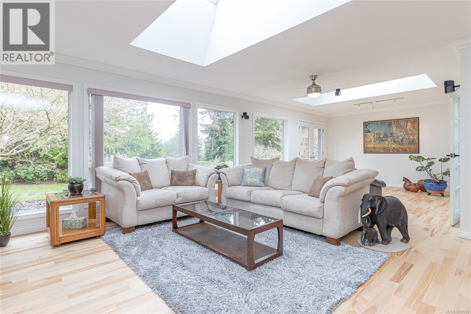 1023 HARLEQUIN RD - 23