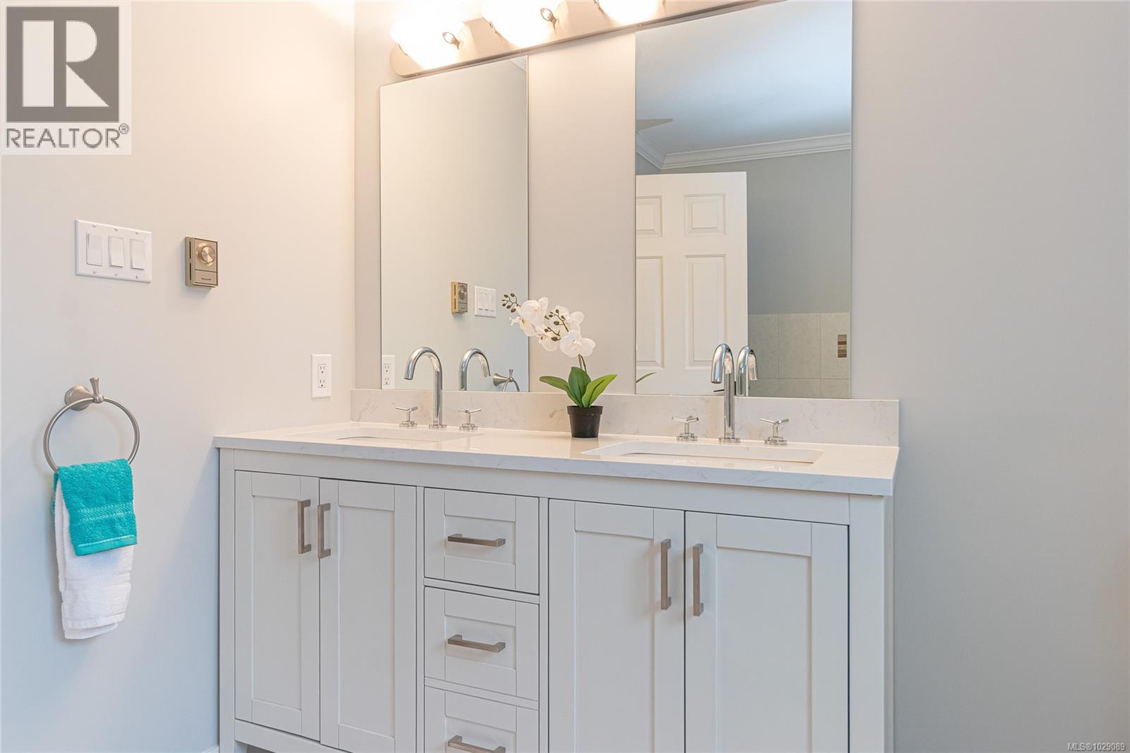 1023 HARLEQUIN RD - 40