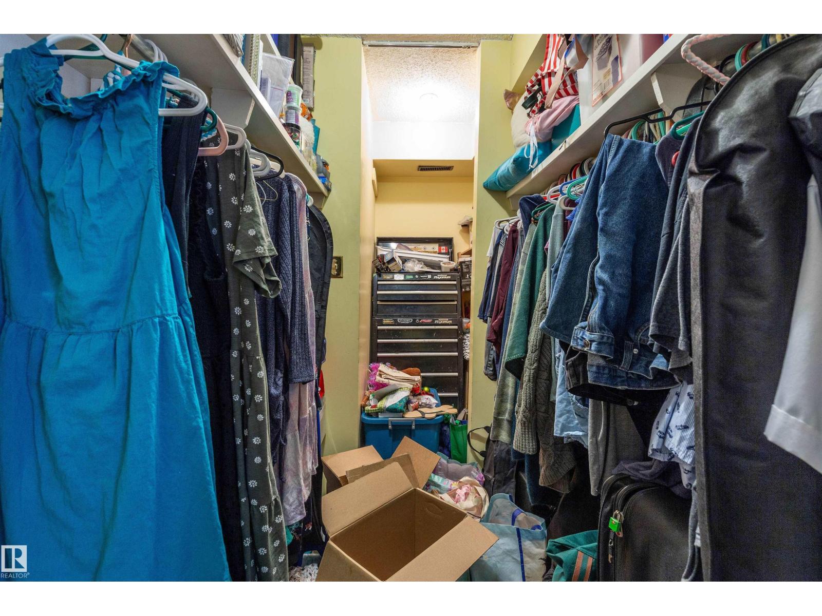 279 SURREY GD NW - 17