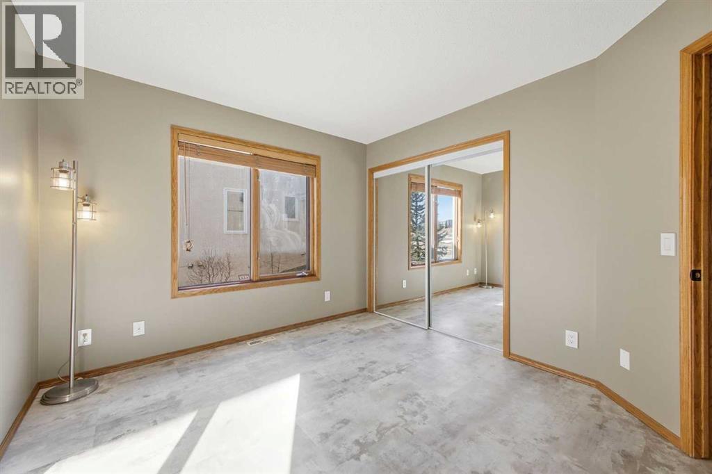 Single Family House for Sale in  Country Hills Close NW Country Hills Calgary 