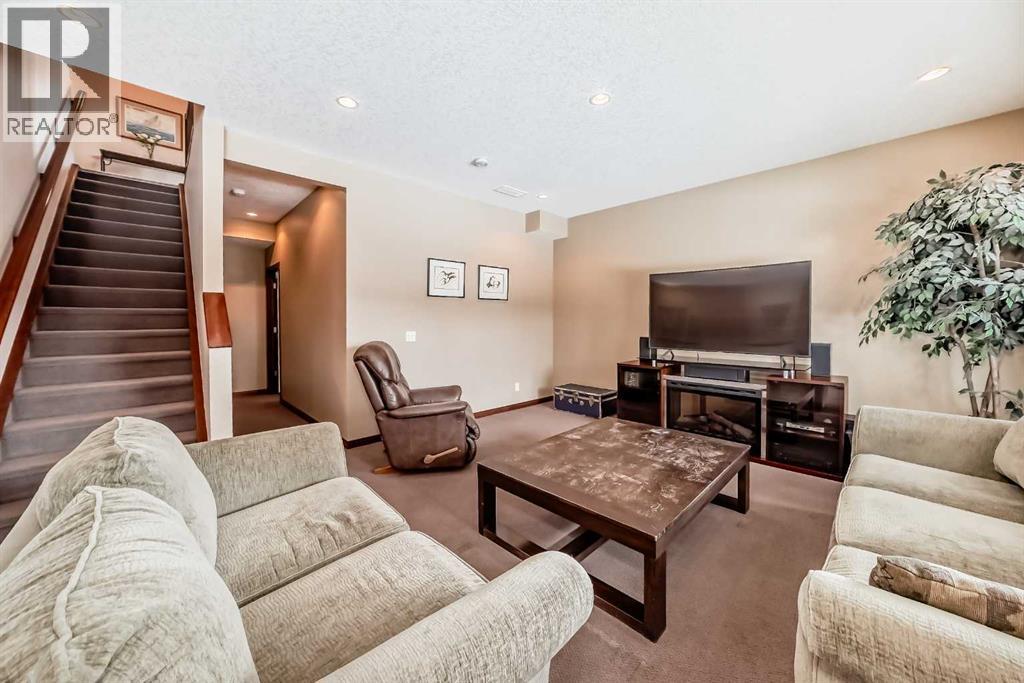 143 Sunset Close, Cochrane