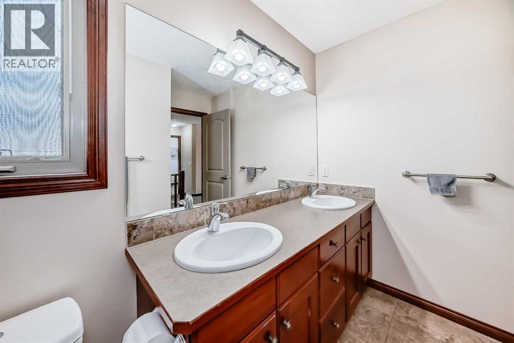 143 Sunset Close, Cochrane