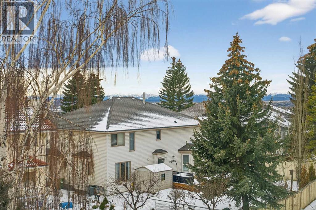 Single Family House for Sale in  Hawkwood Boulevard NW Hawkwood Calgary 