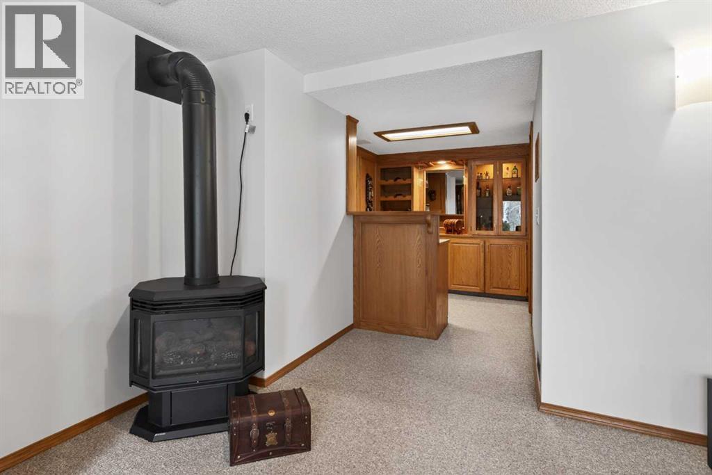 Single Family House for Sale in  Hawkwood Boulevard NW Hawkwood Calgary 