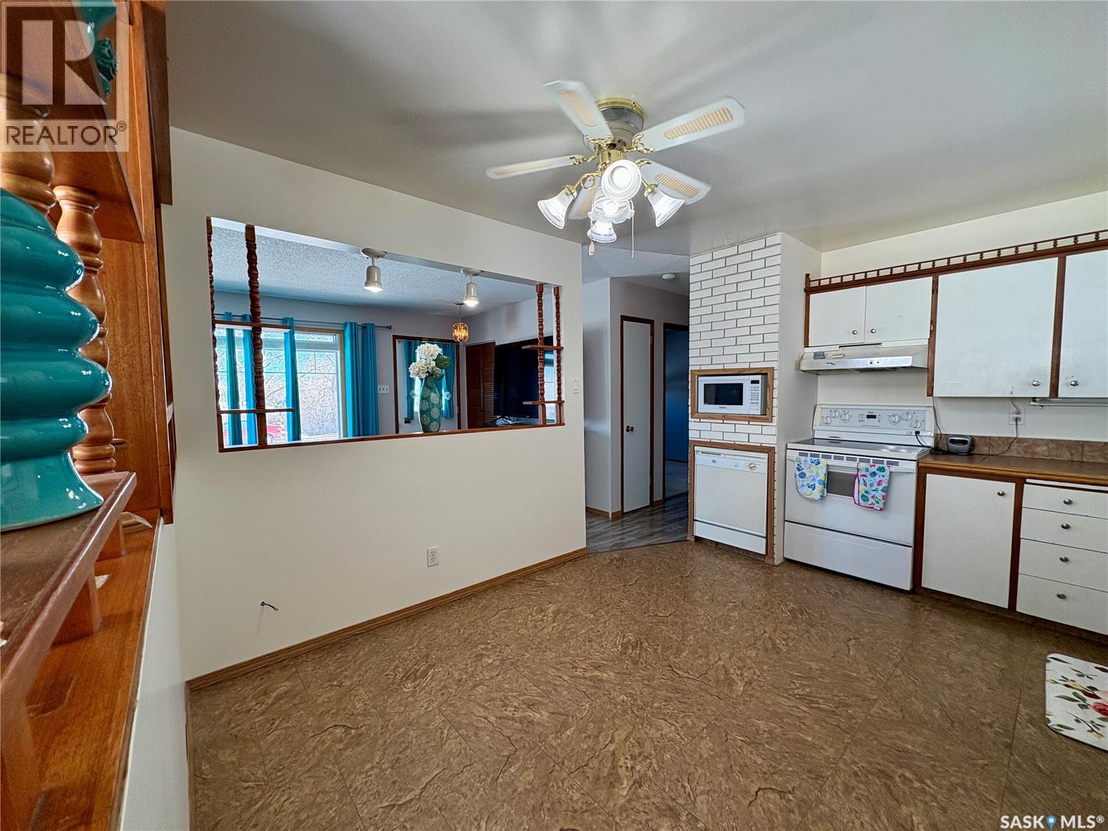 480 8th AVENUE SE - 4