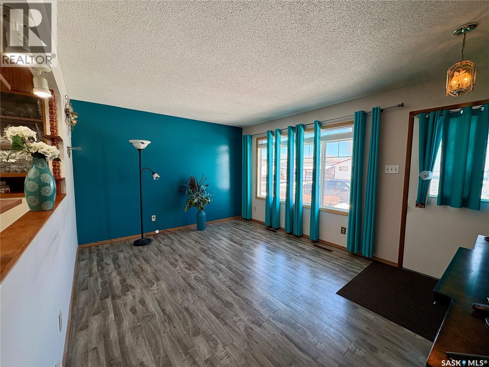 480 8th AVENUE SE - 6
