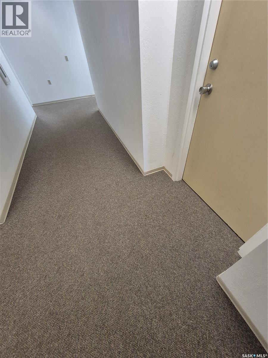 10 PEARL AVENUE - 11