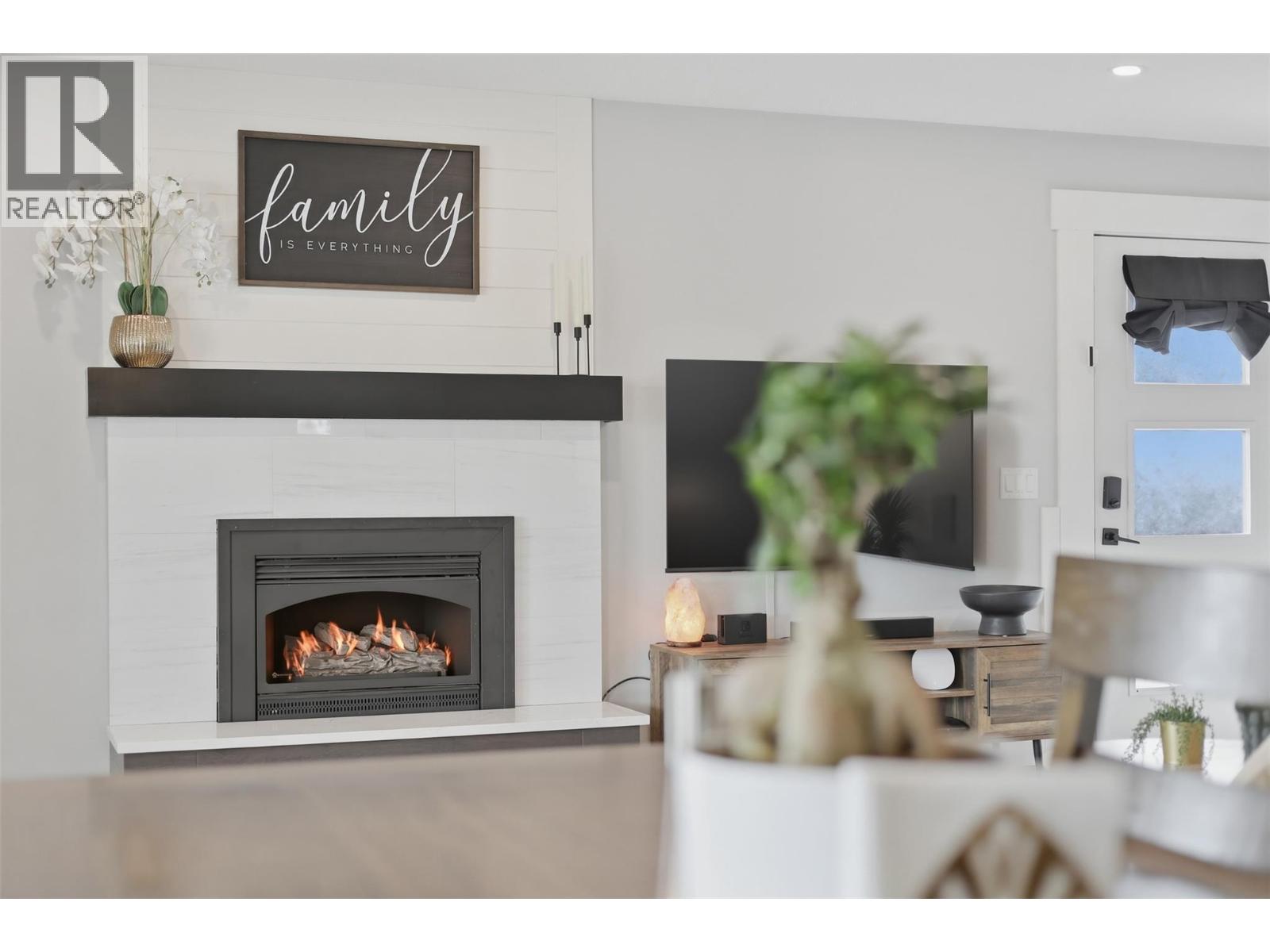 49 BERYL Drive, Logan Lake