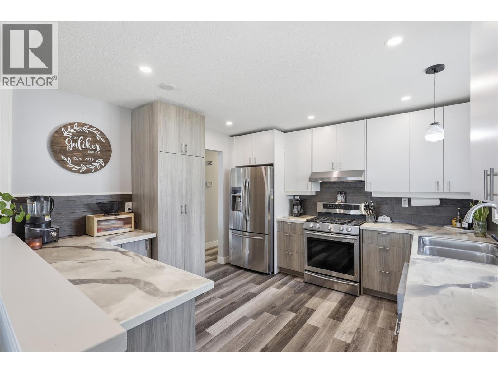 49 BERYL Drive, Logan Lake