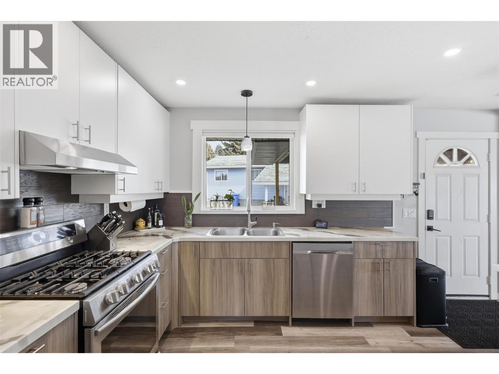 49 BERYL Drive, Logan Lake