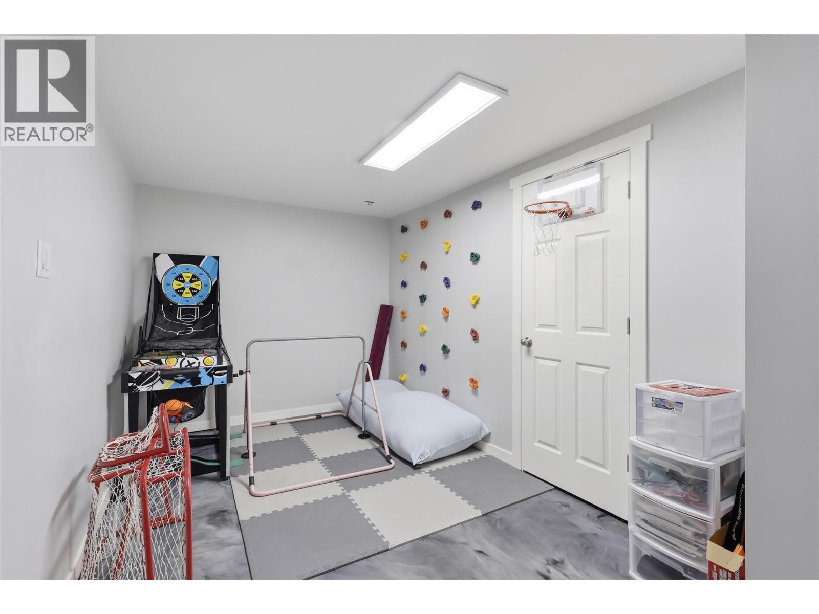 49 BERYL Drive, Logan Lake