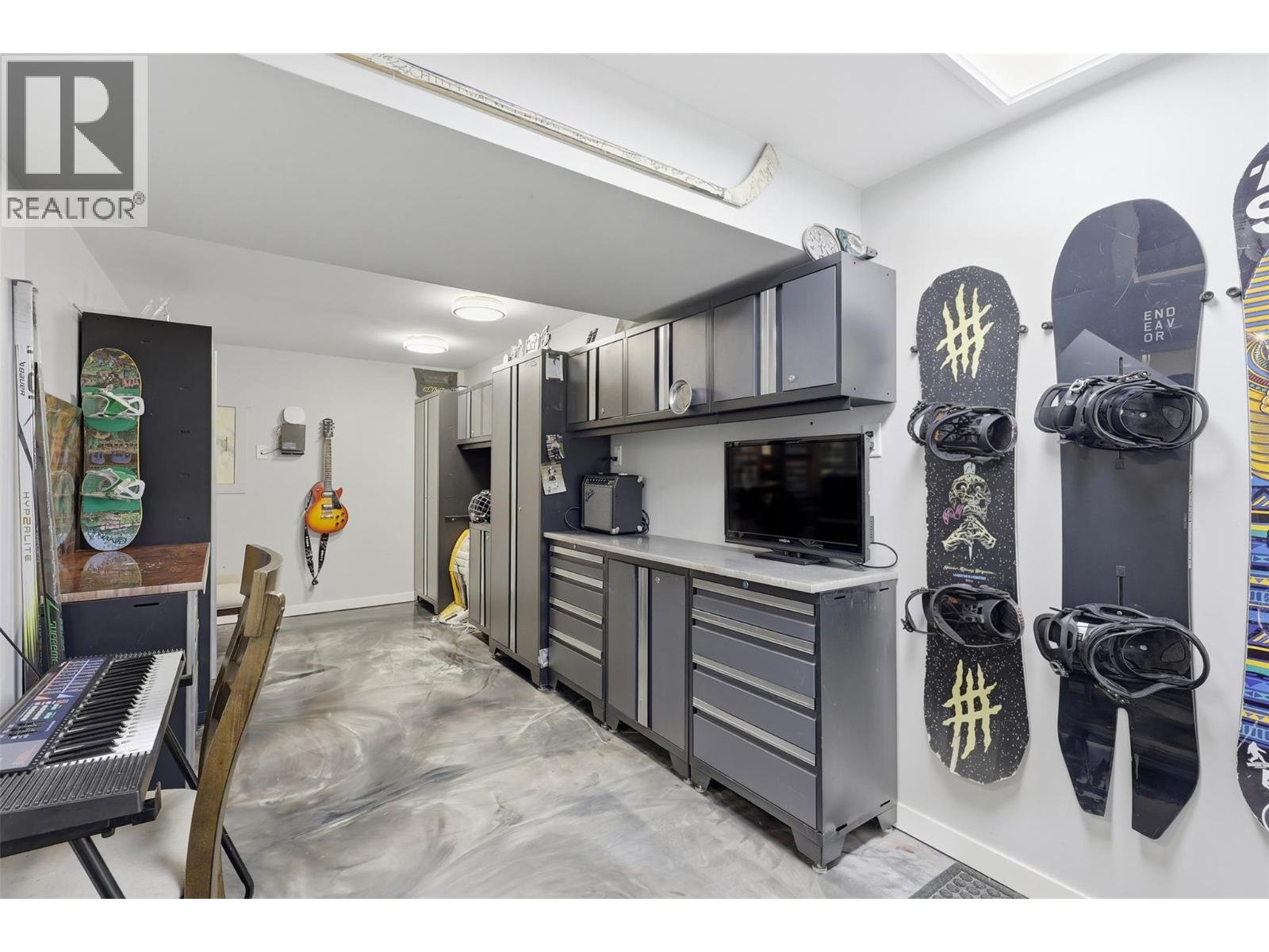 49 BERYL Drive, Logan Lake