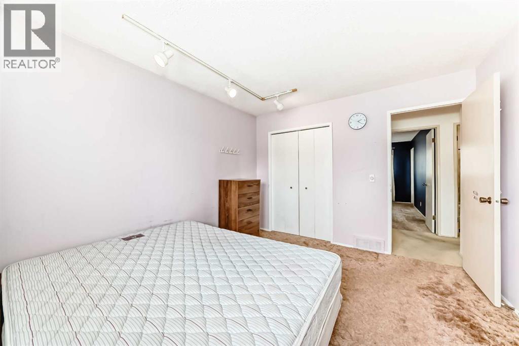 224 Berwick Way NW - 18